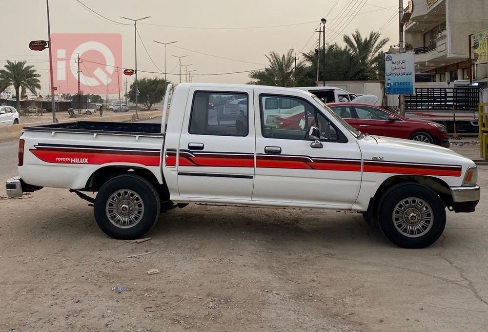 تويوتا هايلوكس